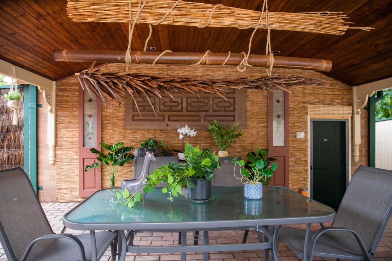 Quiet Private Studio In Strathfield With Kitchenette And Private Bathroom 3Min To Station Sleeps 6 Sydney Exterior foto