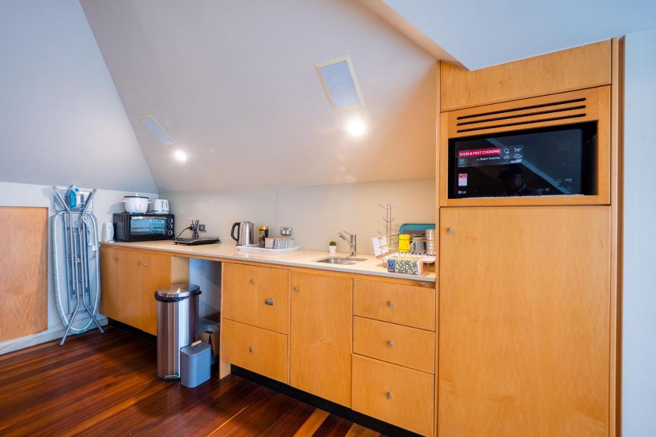 Quiet Private Studio In Strathfield With Kitchenette And Private Bathroom 3Min To Station Sleeps 6 Sydney Exterior foto